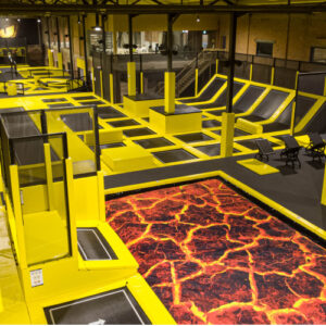 Inflatable&trampoline park – JumpSky (4 locaties)